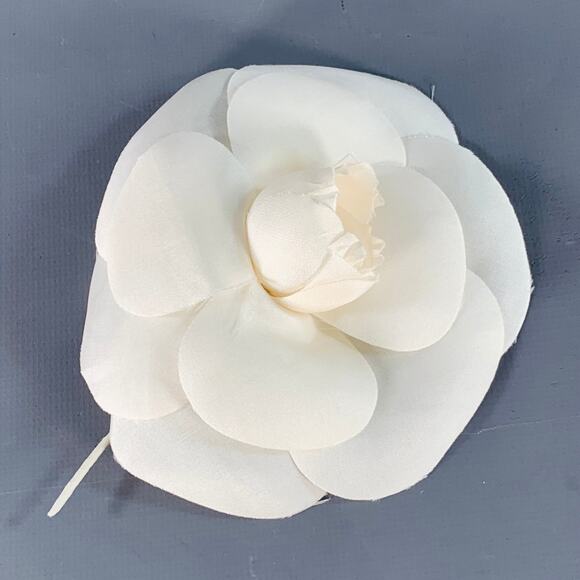 CHANEL Camellia White Gold Floral Fabric Brooch Pin - Picture 1 of 3